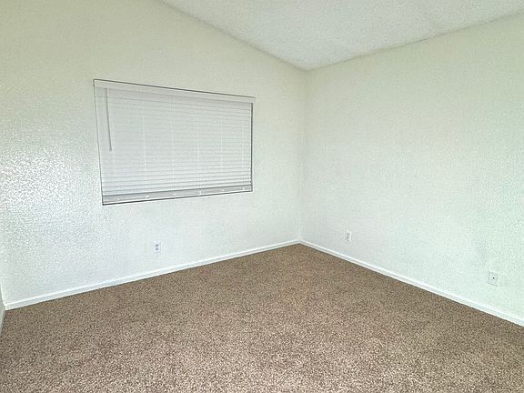 4th image of 1483 Lake Placid Dr