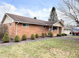 203 Division St, Shady Spring, WV 25918