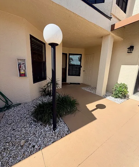17250 Eagle Trce #4 — Photo 3