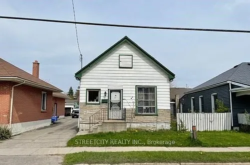 126 Egerton St Photo 1