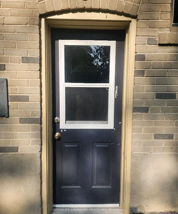 1st image of 2042 Constance Dr