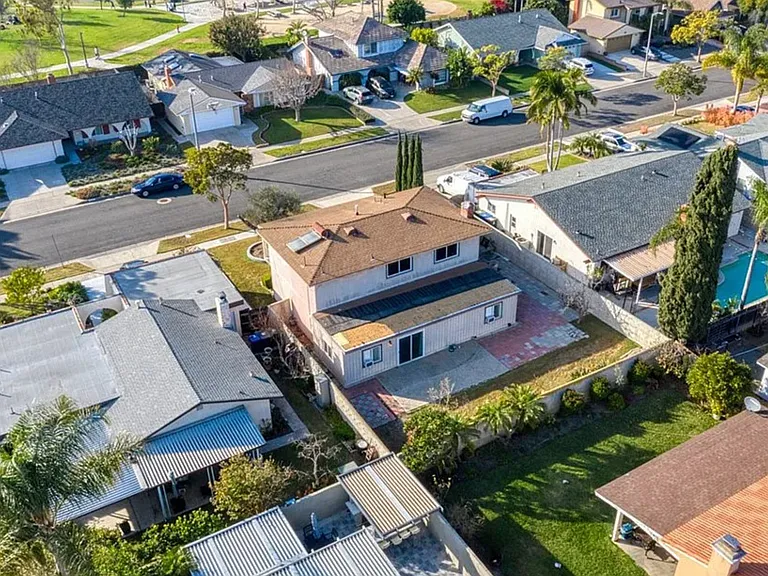 3705 Ramona Dr — Photo 6