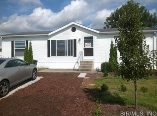 534 Cameron Dr, Red Bud, IL 62278