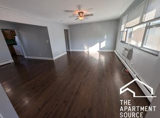 9012 Lamon Ave APT GW, Skokie, IL 60077