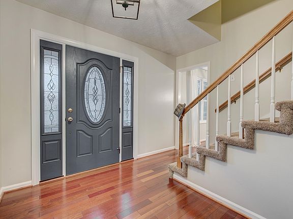 4th image of 8821 Gatwick Dr