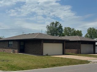 931-933 N Main St, Republic, MO 65738