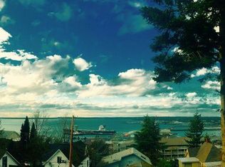 605 N Forest St APT 1, Bellingham, WA 98225