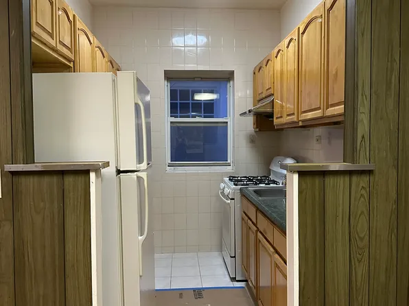 2053 East 24th Street image 6 of 16