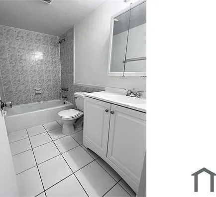 9828 N Kendall Dr — Photo 3