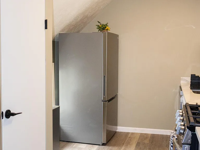 9 Raymond St #2 — Photo 16