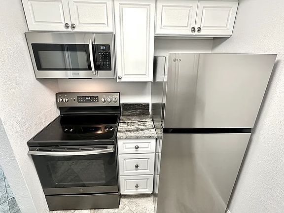 4th image of 3220 6th St S #2