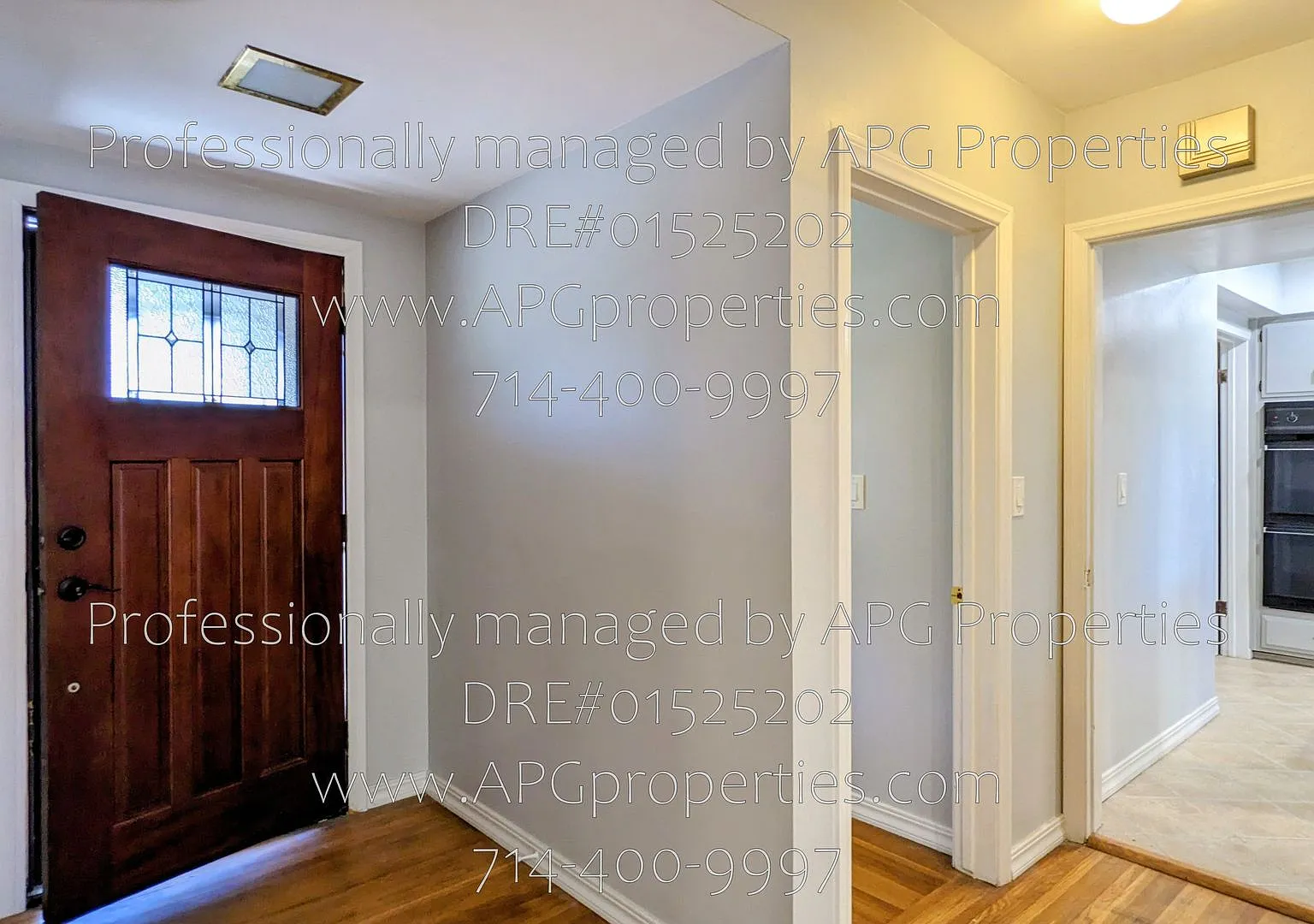 Newly updated 3 bedroom / 2 bathroom house with a 2 car garage in South Whittier — Photo 3