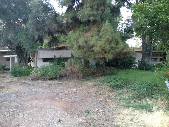 5th image of 406 N Val Vista Dr