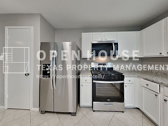 4th image of 4959 Sentry Woods Ln