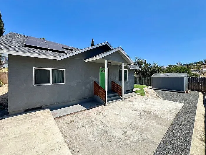 754 Euclid Ave — Photo 12