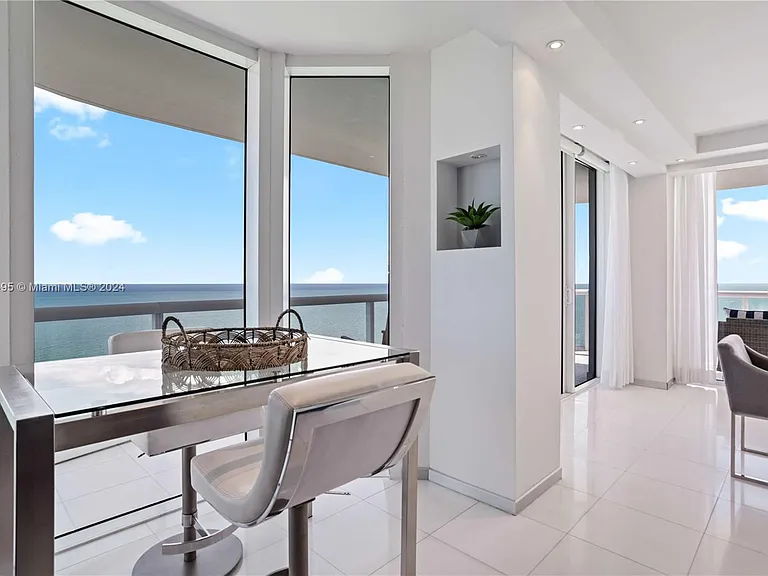 6365 Collins Ave #3803 — Photo 10