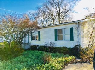 221 Defourneau Ln, Westwego, LA 70094