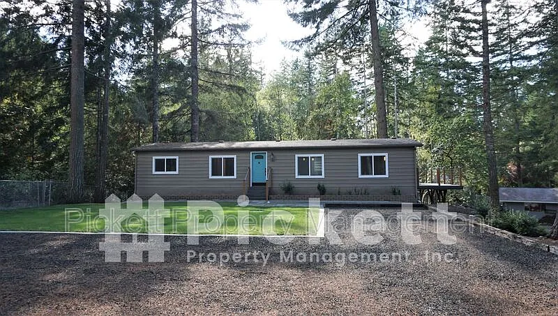 4 bed, 2.5 bath, 2688 sqft, $2,850 — Photo 2