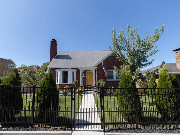 407 E Main St, Clarksburg, WV 26301