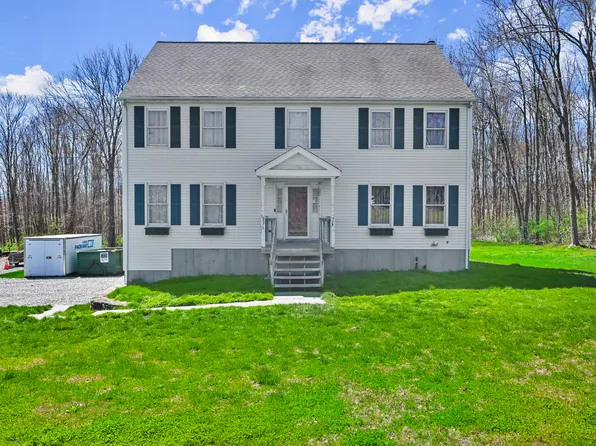 295 Elm Street, Monroe, CT 06468