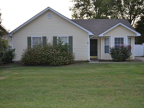 2nd image of 13916 Sandhurst Dr SW