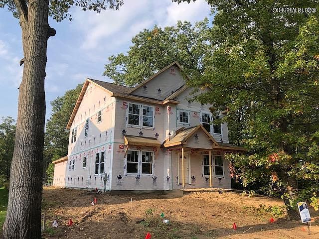 2nd image of 1930 Chippewa Dr