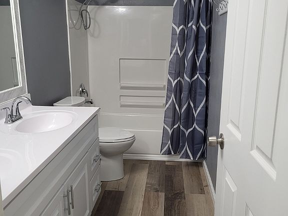 2nd image of 3216 La Costa St #D