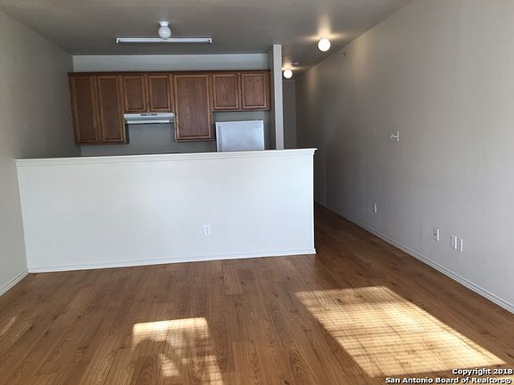 3rd image of 10715 Mathom Lndg APT 1