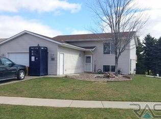 3104 N 7th Ave, Sioux Falls, SD 57104