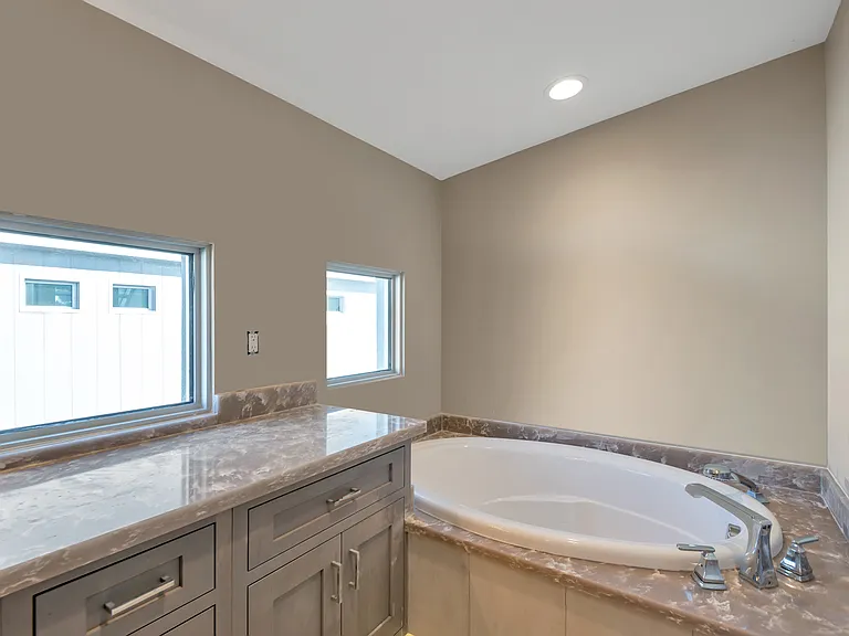 4525 N 40th St #6 — Photo 25