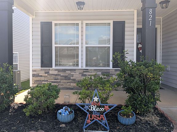 3rd image of 821 Alley Ridge Dr