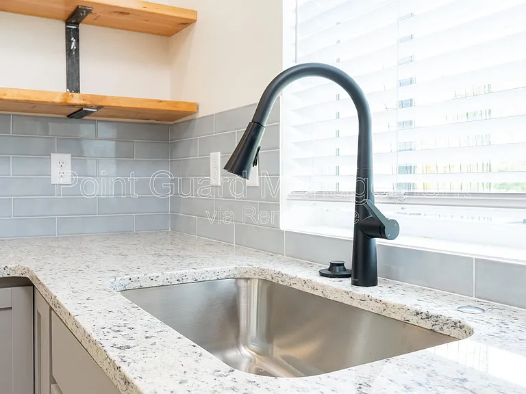 2885 N Oliver St — Photo 46