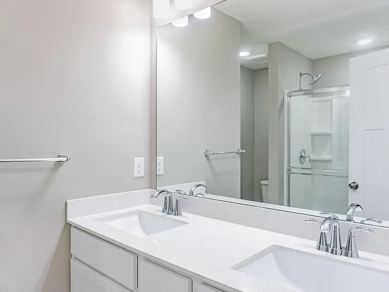 1430 Nutmeg Cir — Photo 29