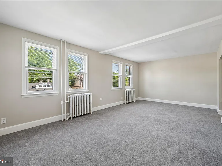 301 N Governor Printz Blvd #B — Photo 6