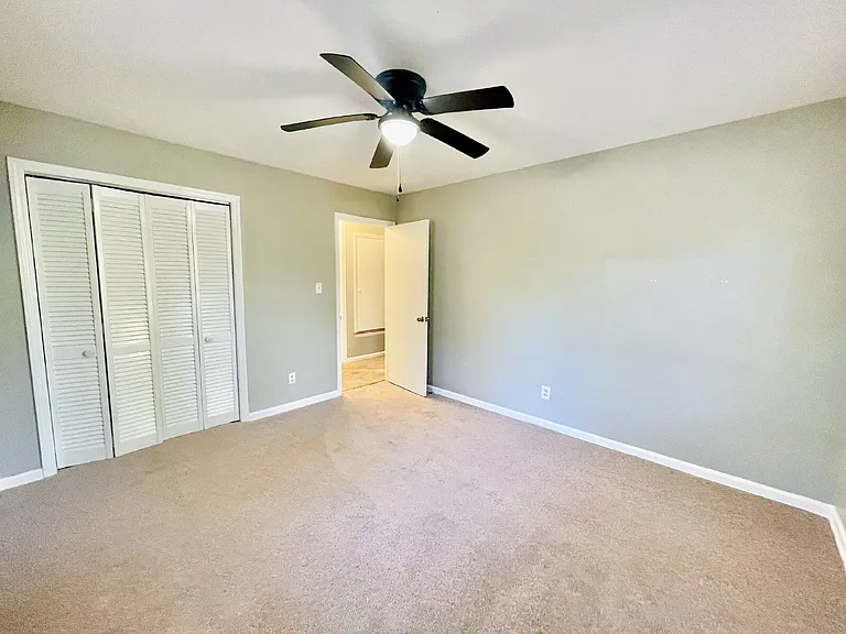 452 Cloverhill Pl — Photo 15