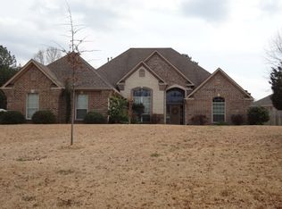 108 Wood Creek Ct, White Oak, TX 75693