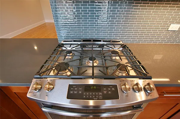 Rented by R New York | media 28