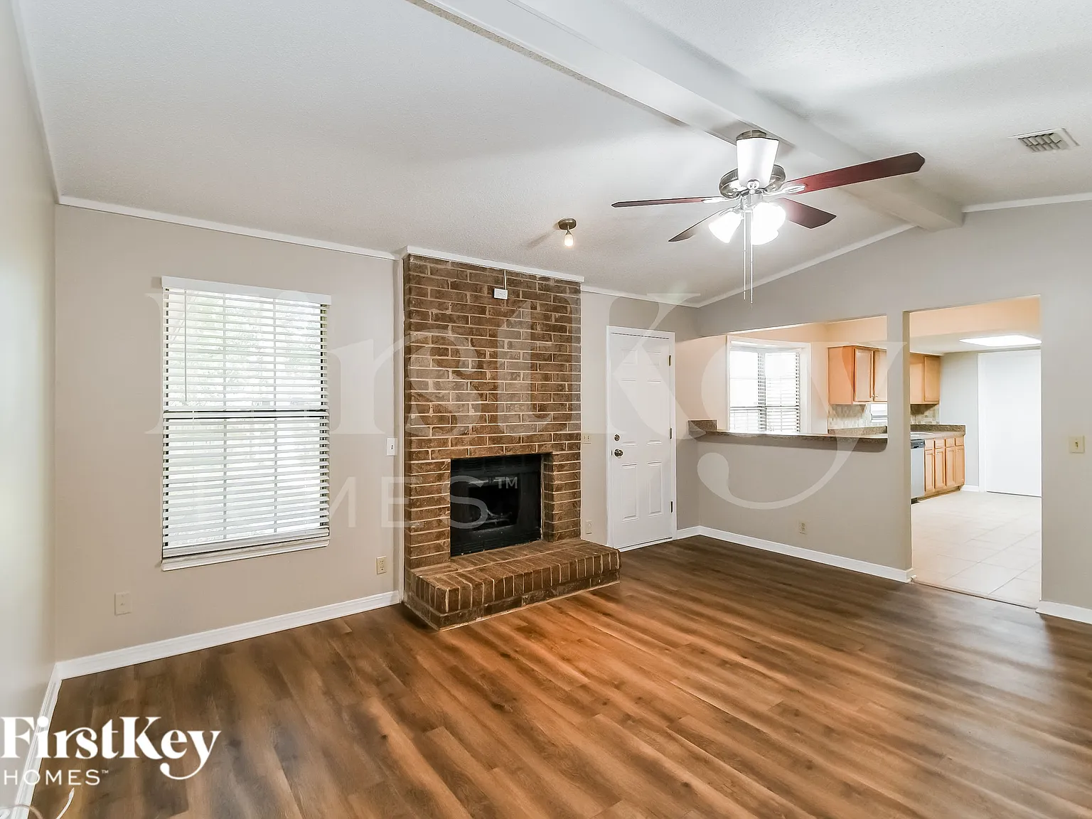 3 bed, 2.0 bath, 1713 sqft, $1,730 — Photo 3
