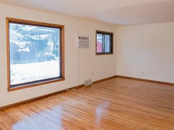 1209 Broadway N #3, Fargo, ND 58102