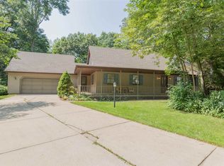 51520 Teasdale Ct, South Bend, IN 46637