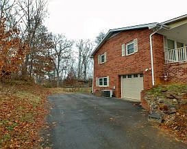 5th image of 2314 Nave Dr