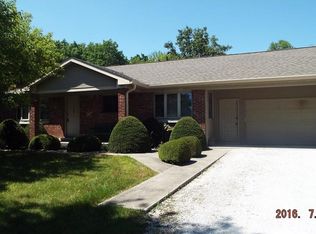 3810 W Allen Dr, Greenfield, IN 46163