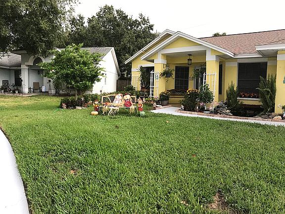 2nd image of 1704 Larabie Ct