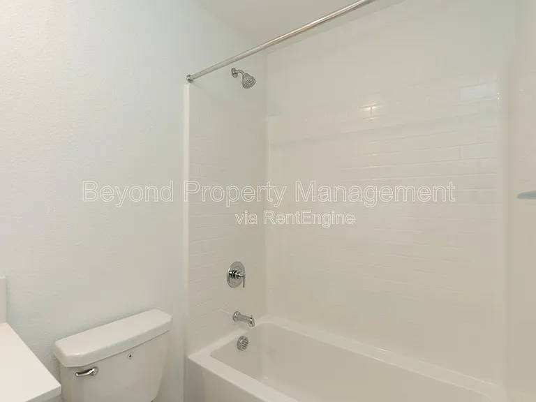 2126 Senita Dr — Photo 17