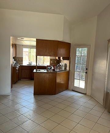 3rd image of 15794 Sheryl Ln