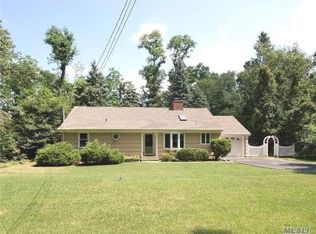 51 Thompson Hay Path, Setauket, NY 11733