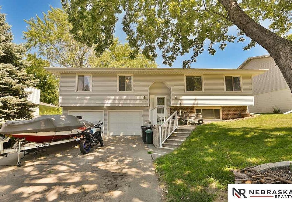 1st image of 4936 Bernadette Ave