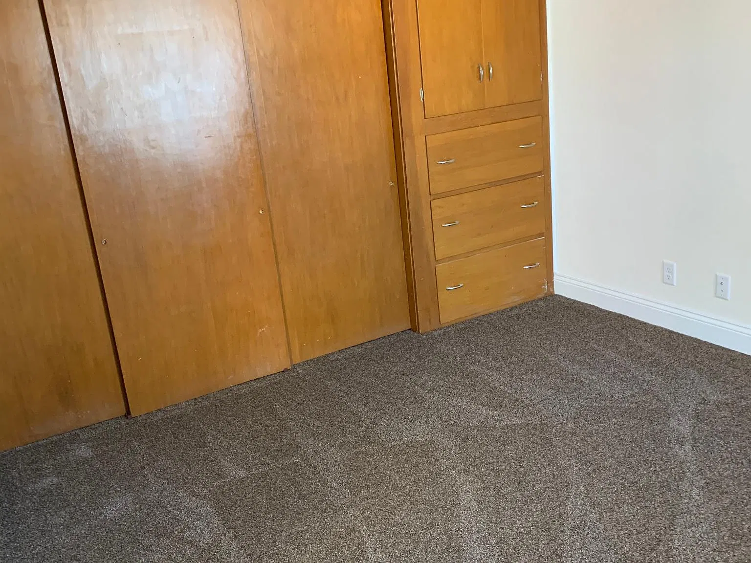 2 bed, 1400 sqft, $1,350 — Photo 3