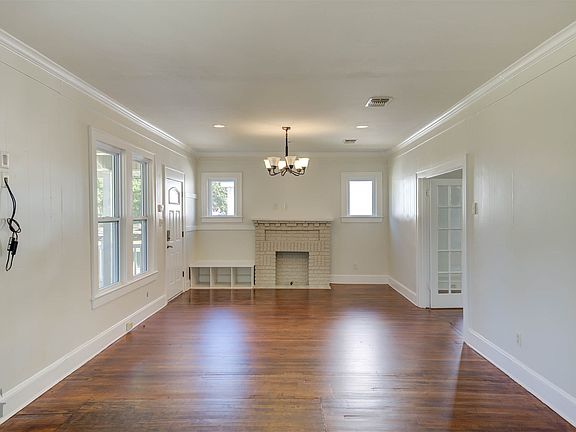 2nd image of 3443 Beverly Pl