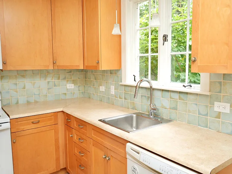 101 Bollingwood Rd. — Photo 5